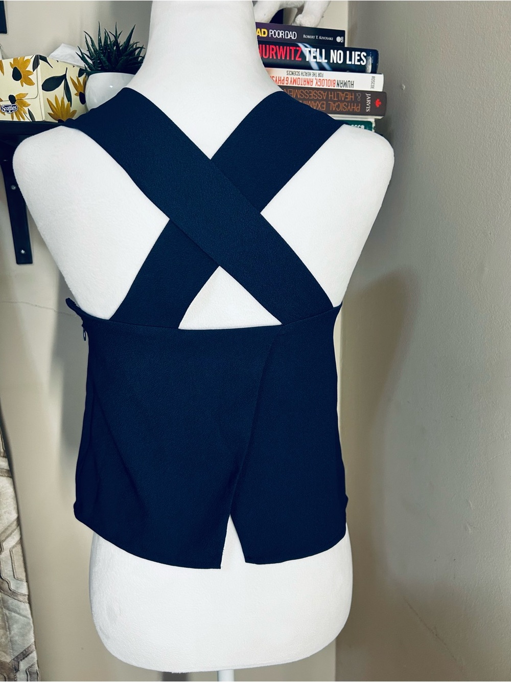 Club Monaco Black Cross-Back Crop Top